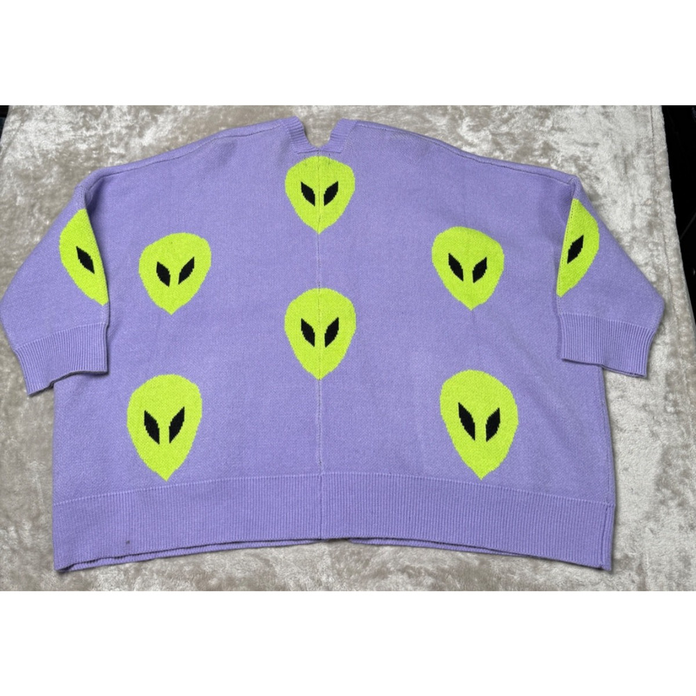 Dressed in LaLa Too Cool For You Oversized Alien Cardigan in Lavender Womens SM - Picture 2 of 6